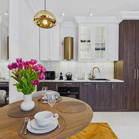 Apartament Paris In Near Hala Mirowska