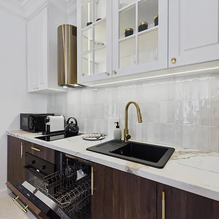 Apartament Paris In Near Hala Mirowska